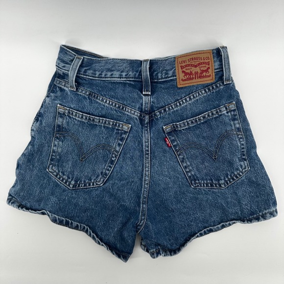 Levi's‎ Womens High Waisted Mom Shorts Denim Blue Size 24 Vintage Style - Picture 3 of 5